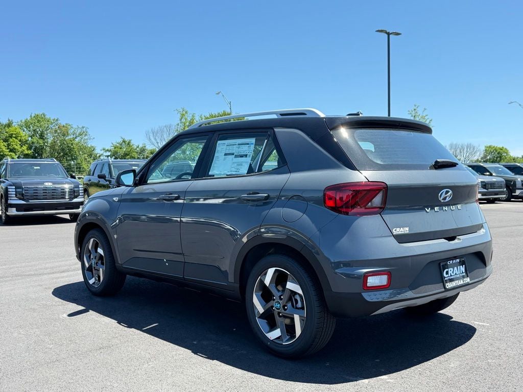 2026 Hyundai Venue SEL w/Two-Tone Roof