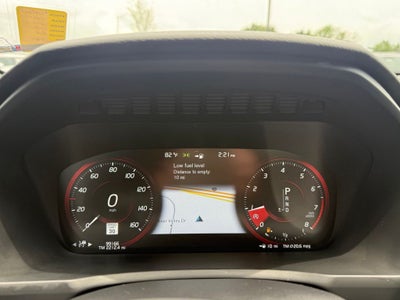 2020 Volvo XC90 T6 Momentum