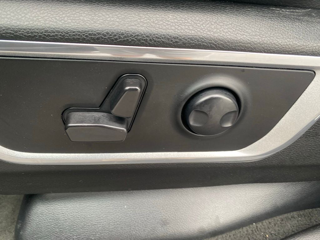 2024 RAM 1500 Laramie 1-Owner / Navigation / Apple CarPlay/Android Auto