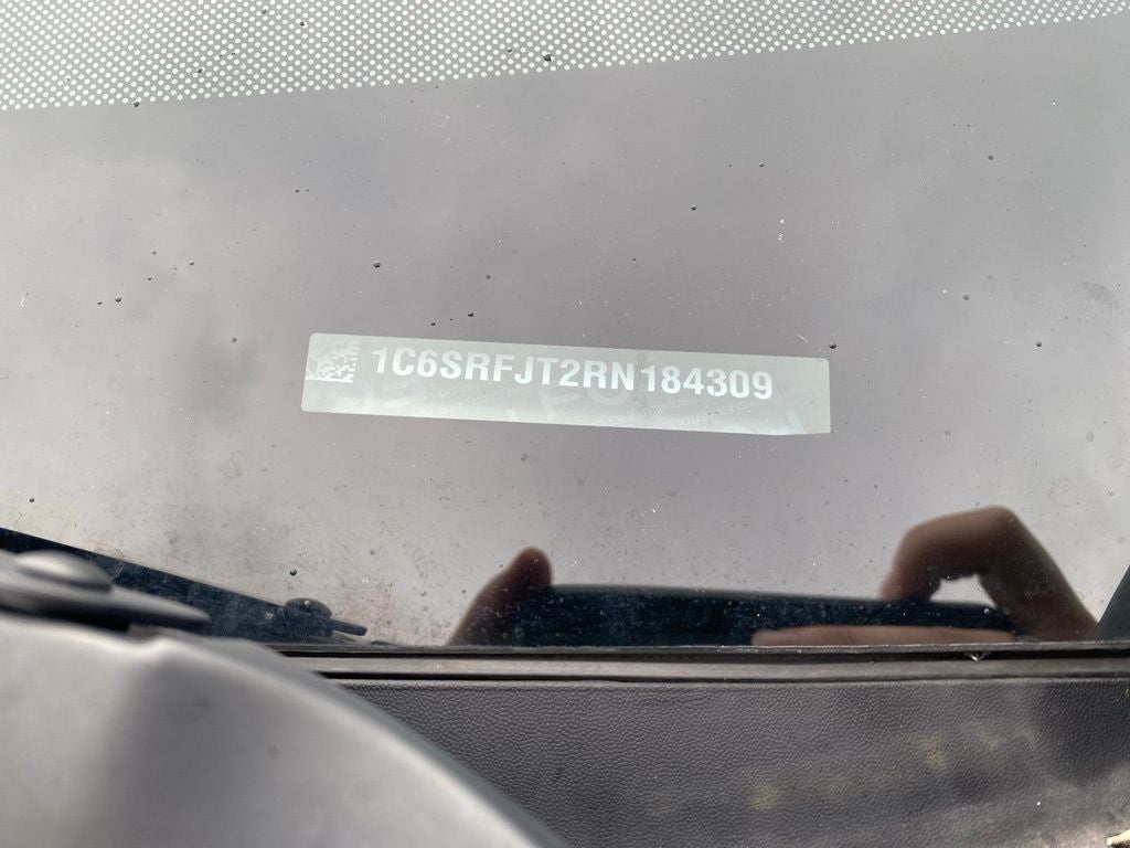 2024 RAM 1500 Laramie 1-Owner / Navigation / Apple CarPlay/Android Auto