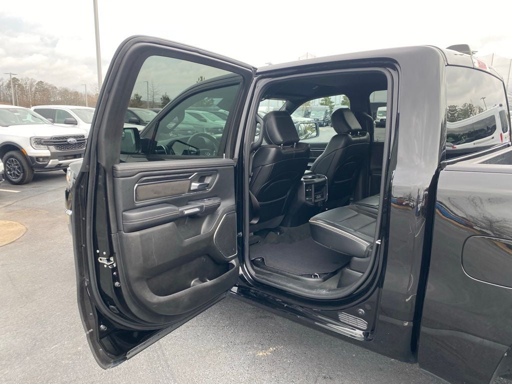 2024 RAM 1500 Laramie 1-Owner / Navigation / Apple CarPlay/Android Auto