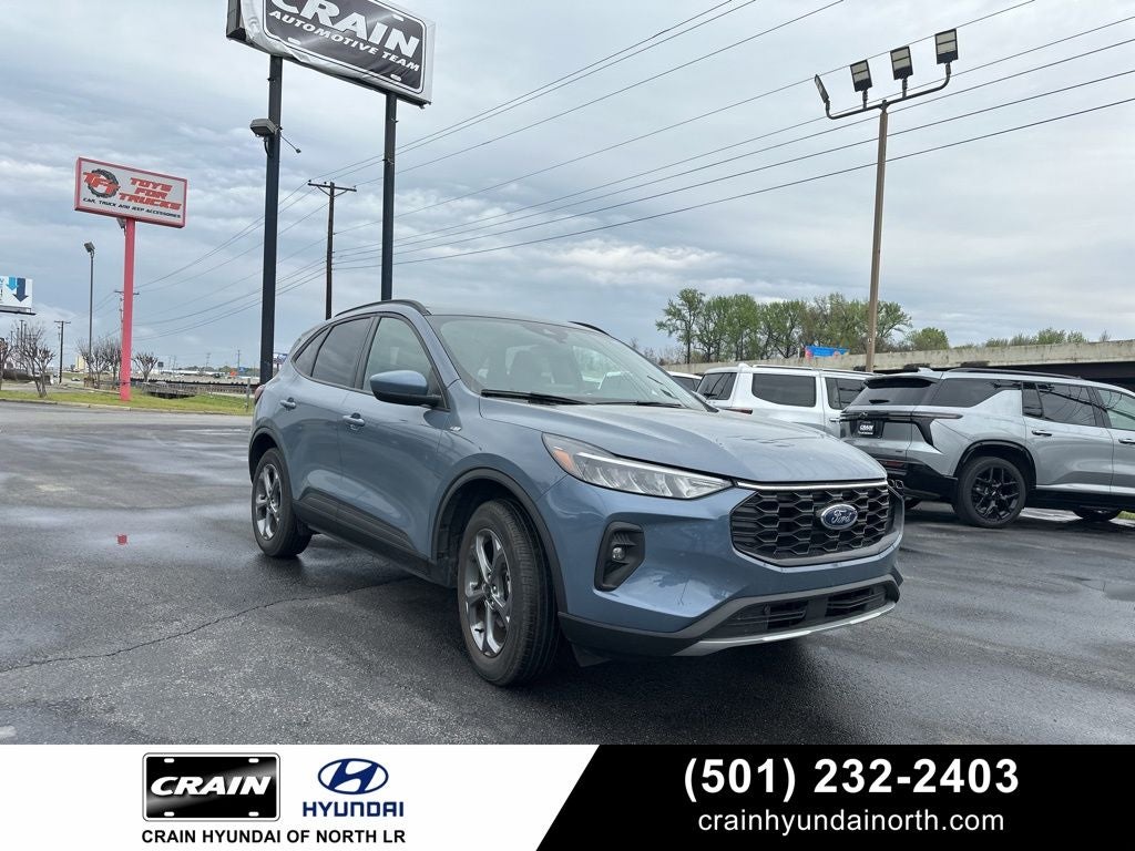 2025 Ford Escape ST-Line Select