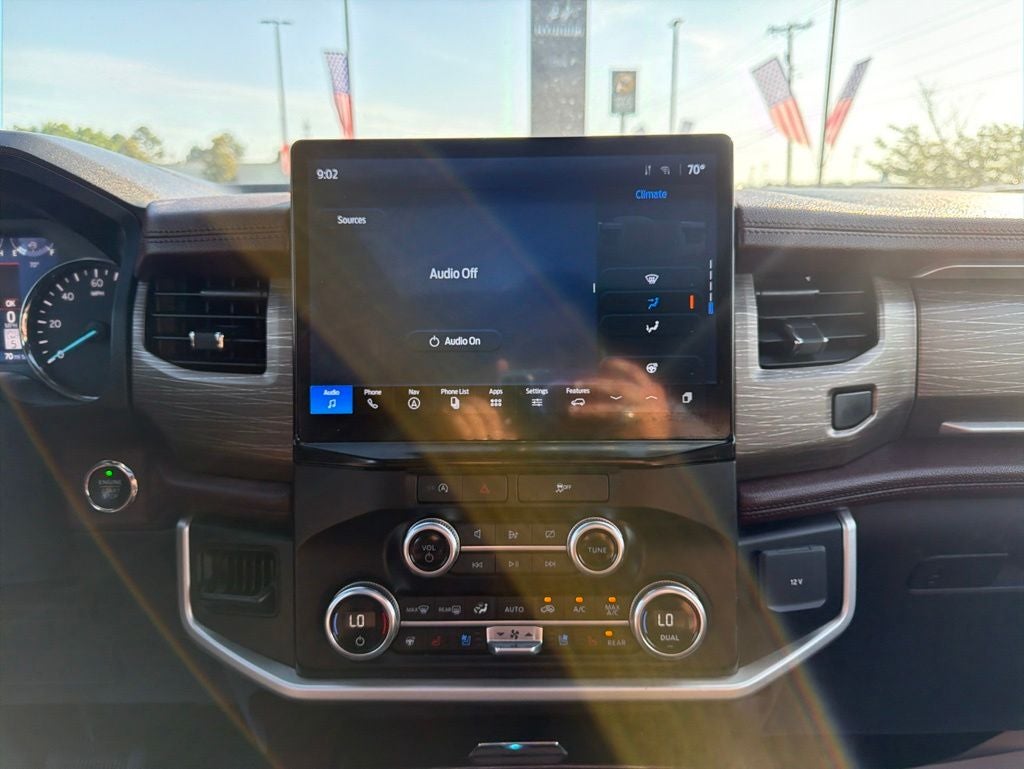 2024 Ford Expedition Limited 1-Owner / Panoramic Vista Roof / Navigation