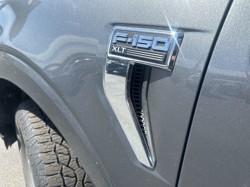2025 Ford F-150 XLT 1-Owner / Clean Carfax / Pre-Collision Assist / Ac