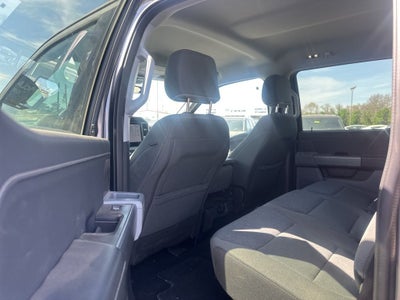 2025 Ford F-150 XLT 1-Owner / Clean Carfax / Pre-Collision Assist / Ac