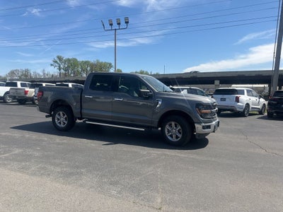 2025 Ford F-150 XLT 1-Owner / Clean Carfax / Pre-Collision Assist / Ac