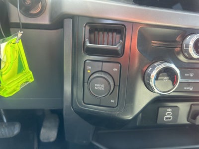 2025 Ford F-150 XLT 1-Owner / Clean Carfax / Pre-Collision Assist / Ac