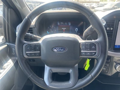2025 Ford F-150 XLT 1-Owner / Clean Carfax / Pre-Collision Assist / Ac
