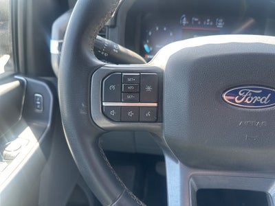 2025 Ford F-150 XLT 1-Owner / Clean Carfax / Pre-Collision Assist / Ac