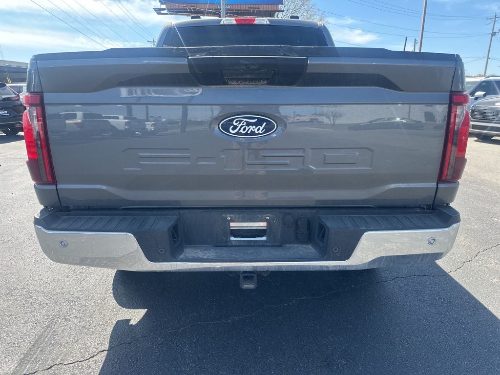 2025 Ford F-150 XLT 1-Owner / Clean Carfax / Pre-Collision Assist / Ac