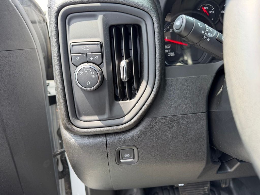 2023 Chevrolet Silverado 1500 WT 1-Owner / WT Convenience Package / Preferred Equip