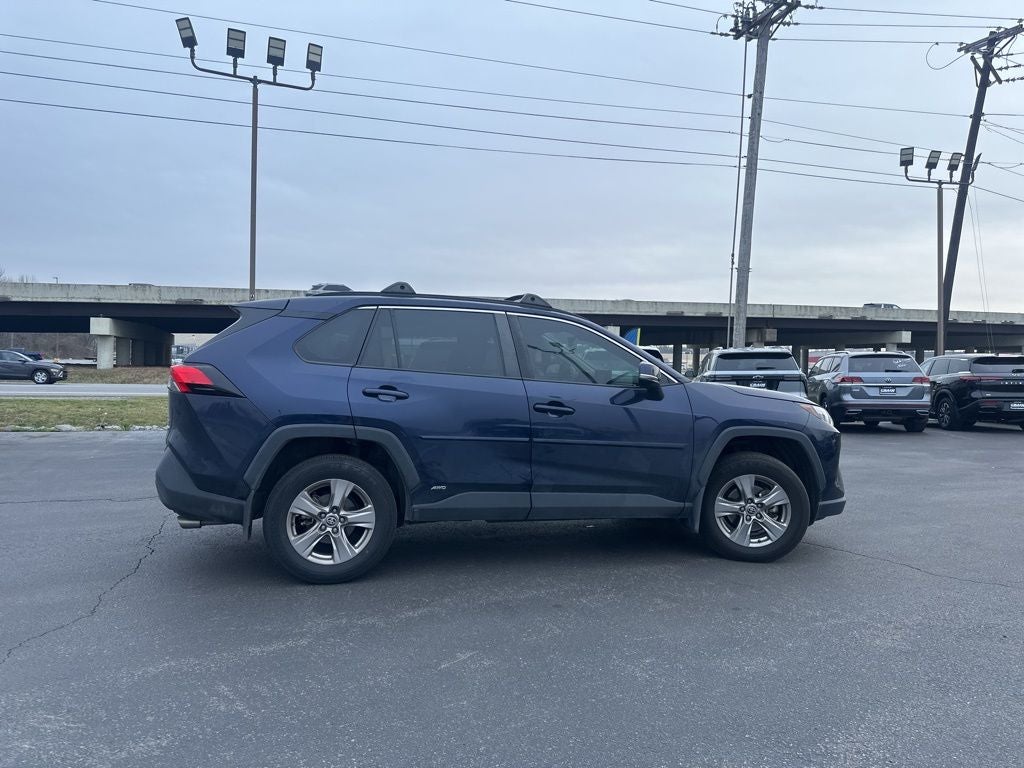 2022 Toyota RAV4 Hybrid XLE