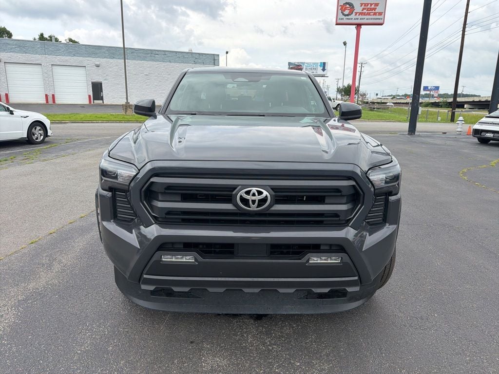 2025 Toyota Tacoma SR5 1-Owner / Clean Carfax