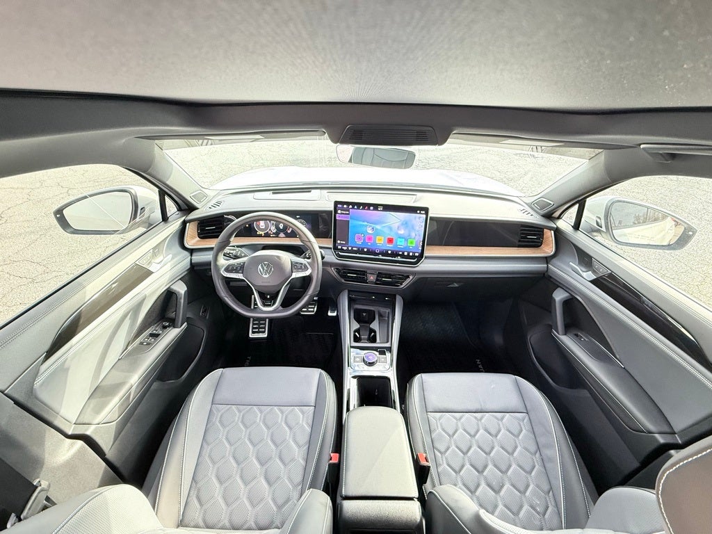 2026 Volkswagen Tiguan 2.0T SEL R-Line Turbo