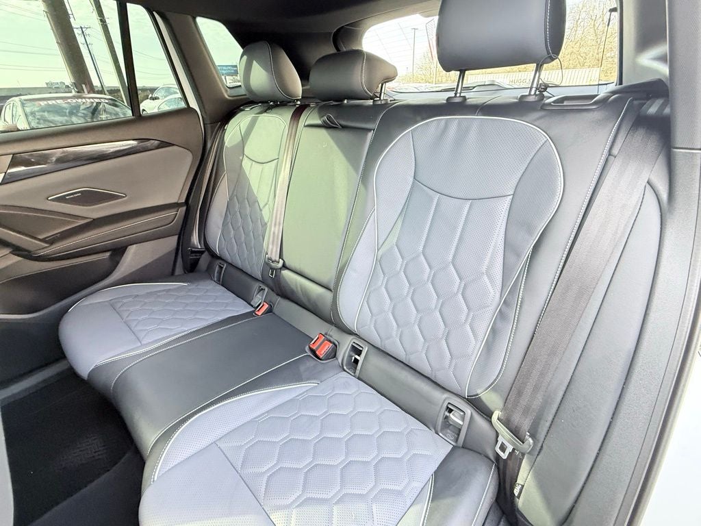 2026 Volkswagen Tiguan 2.0T SEL R-Line Turbo