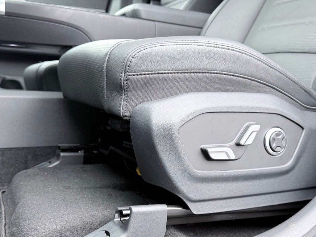 2025 Hyundai Santa Fe Hybrid Limited