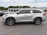 2017 Toyota Highlander XLE Navigation / Clean Carfax / Power Moonroof / 3rd R