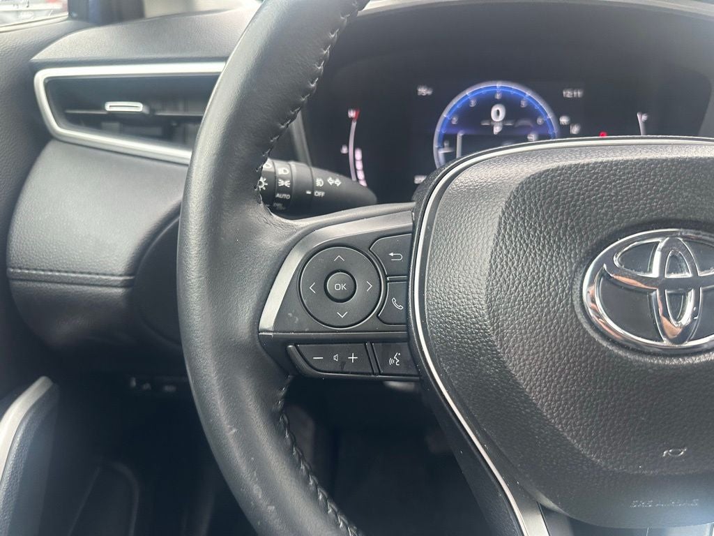 2025 Toyota Corolla Cross XLE