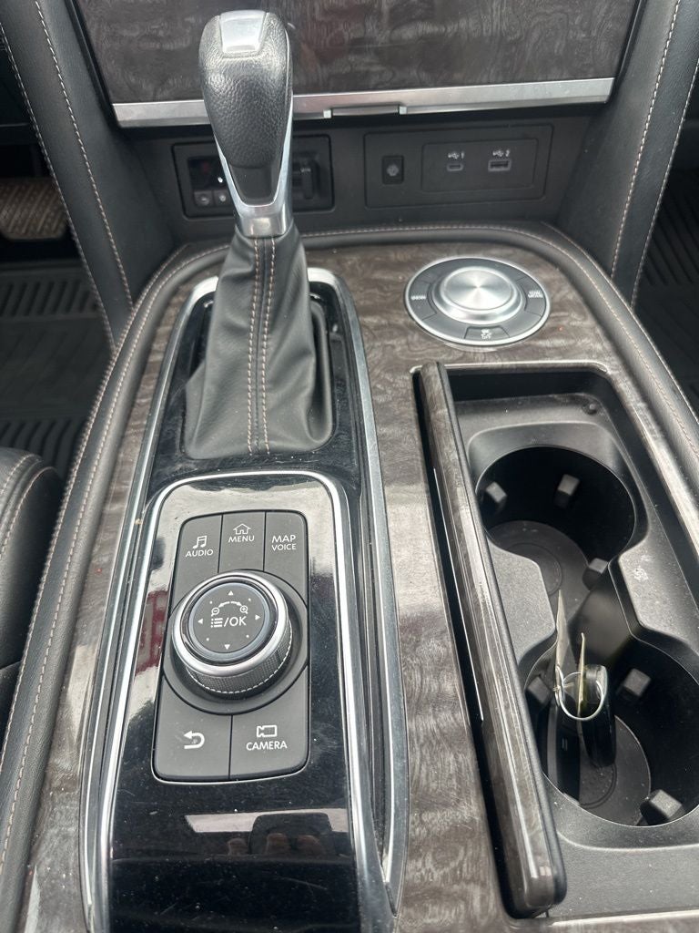 2022 Nissan Armada Platinum Captain's Chairs Package / NissanConnect featuring