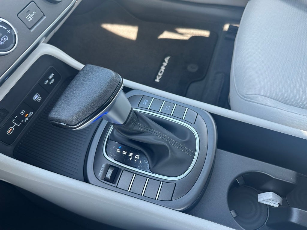 2026 Hyundai Kona SE FWD