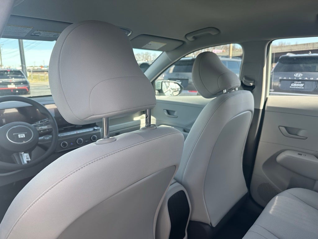 2026 Hyundai Kona SE FWD