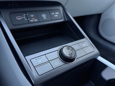 2025 Hyundai Kona Electric SEL