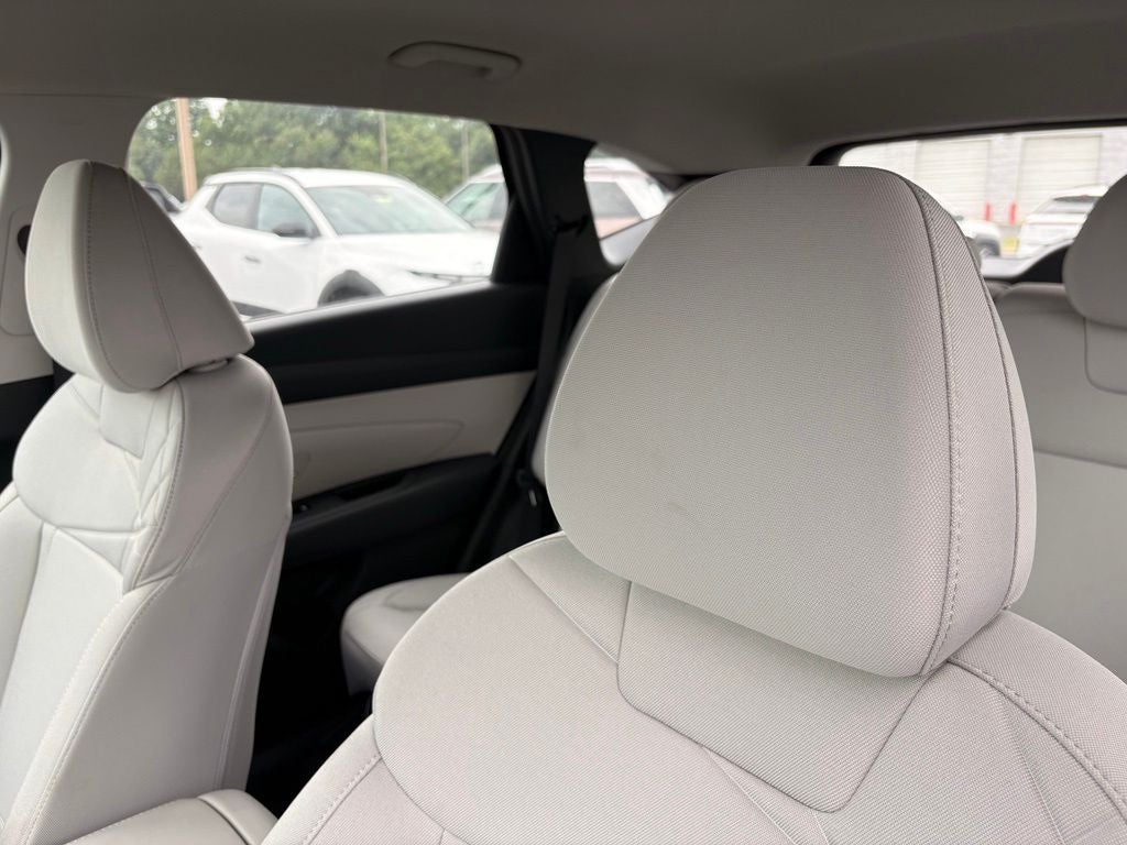 2026 Hyundai Tucson Hybrid Blue SE