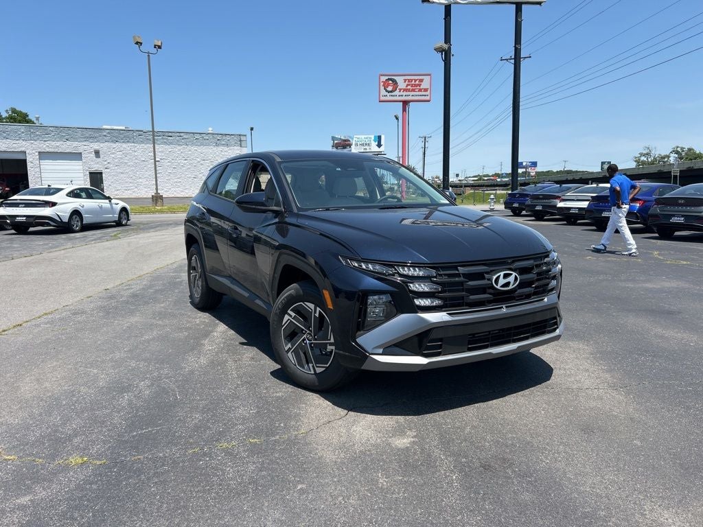 2026 Hyundai Tucson Hybrid Blue SE