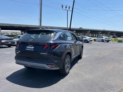 2026 Hyundai Tucson Hybrid Blue SE