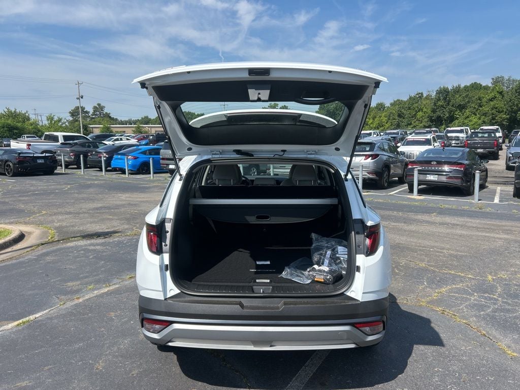 2026 Hyundai Tucson Hybrid Blue SE