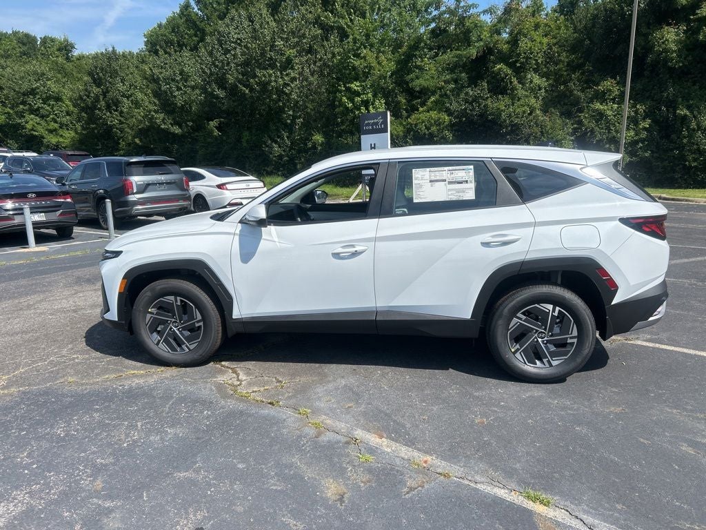 2026 Hyundai Tucson Hybrid Blue SE