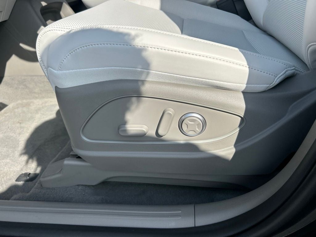 2026 Hyundai Palisade Hybrid Blue SEL Premium 7 Passenger