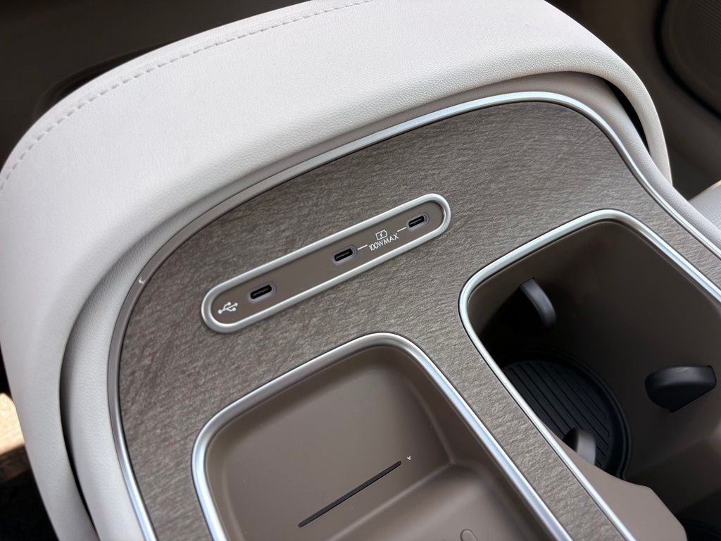 2026 Hyundai Palisade Hybrid SEL Premium 7 Passenger