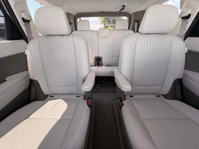 2026 Hyundai Palisade Hybrid SEL Premium 7 Passenger