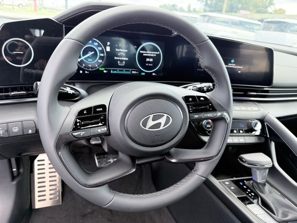 2025 Hyundai Elantra Hybrid SEL Sport