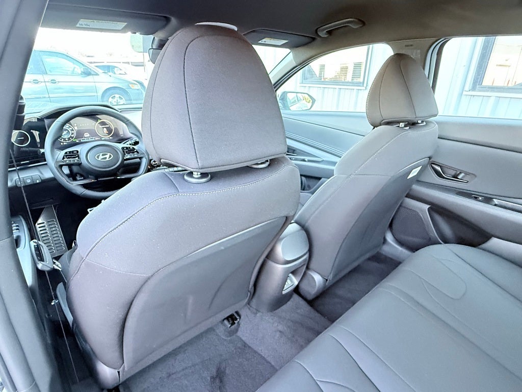 2025 Hyundai Elantra Hybrid SEL Sport