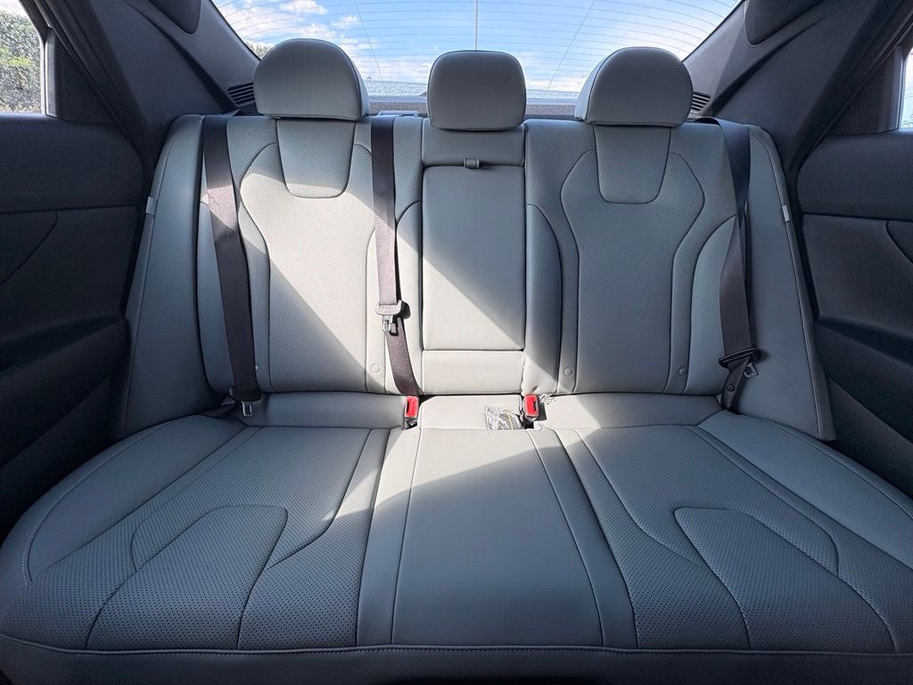 2026 Hyundai Elantra Hybrid Limited
