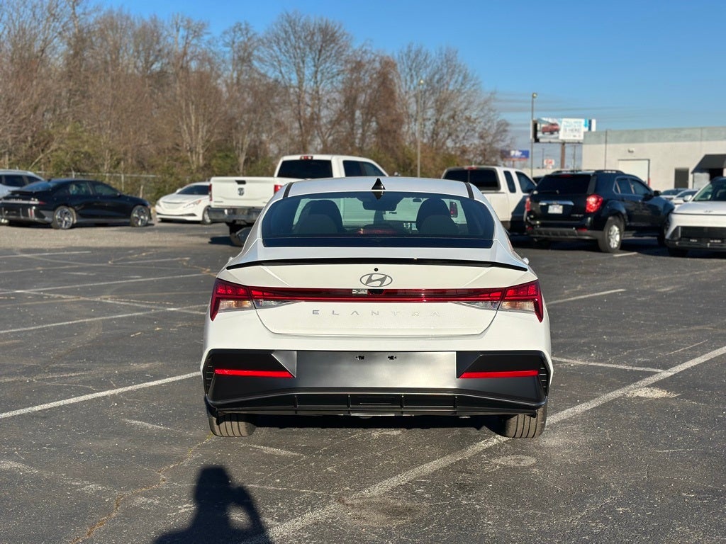 2026 Hyundai Elantra SEL Sport Premium