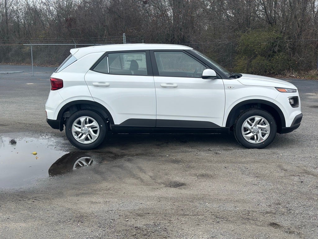 2026 Hyundai Venue SE