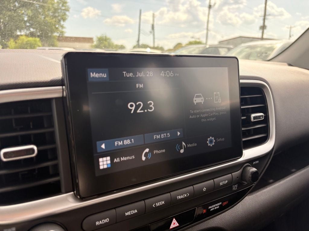 2026 Hyundai Venue SE