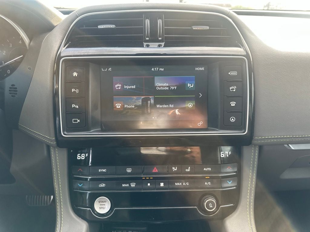 2018 Jaguar F-PACE 35t R-Sport Clean Carfax / Navigation / Power Sunroof / Power