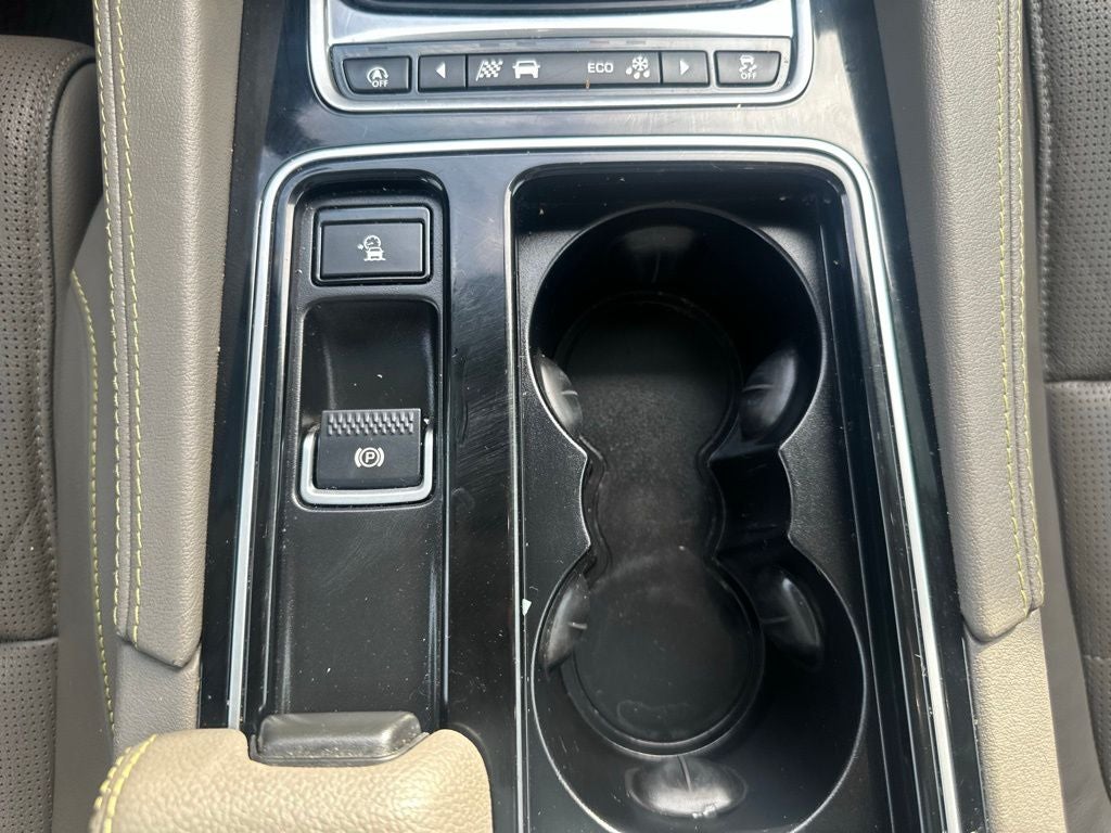 2018 Jaguar F-PACE 35t R-Sport Clean Carfax / Navigation / Power Sunroof / Power