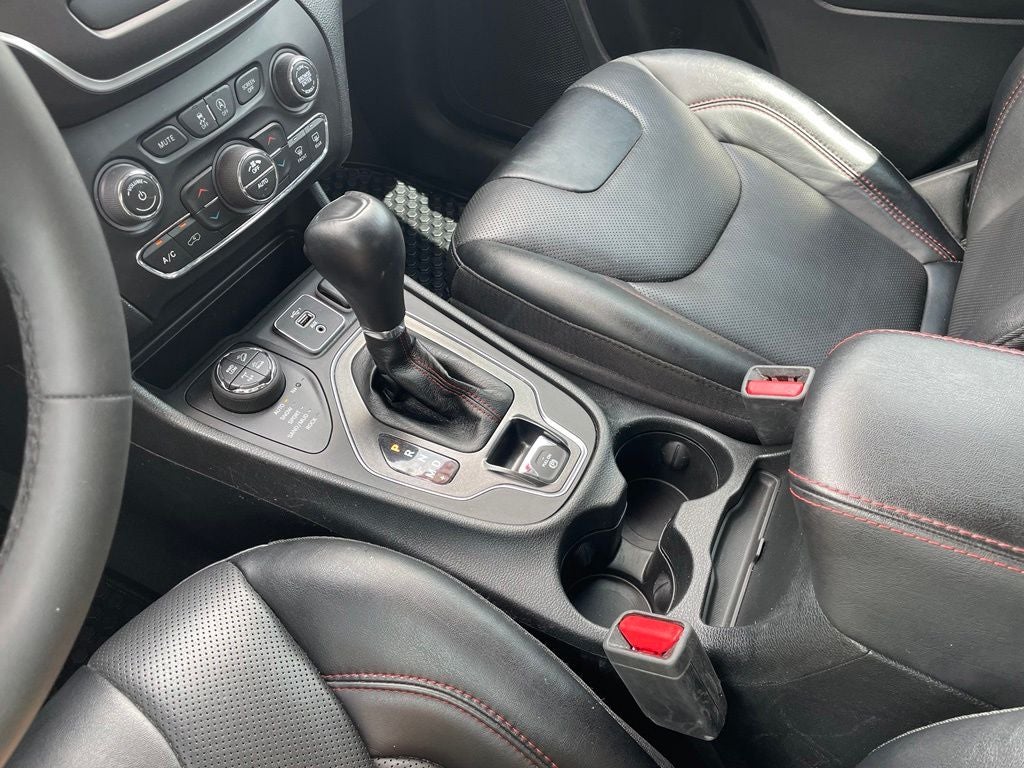2022 Jeep Cherokee Trailhawk