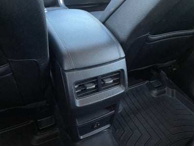 2022 Ford Edge SE