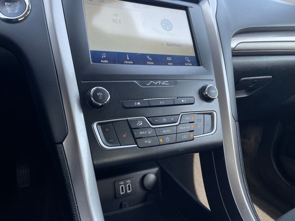 2020 Ford Fusion SE
