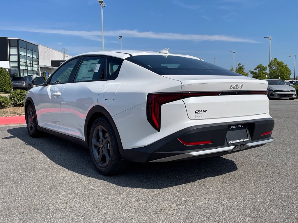 2026 Kia K4 LXS