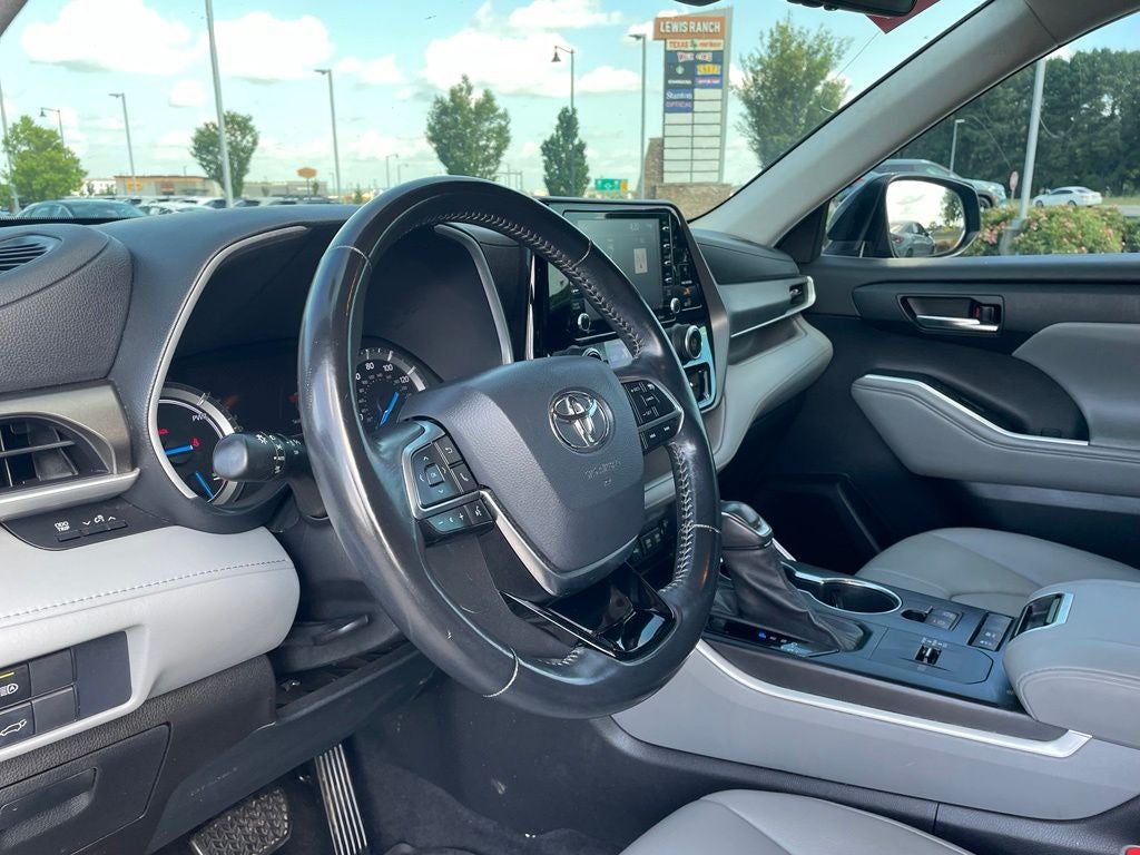 2021 Toyota Highlander Hybrid XLE