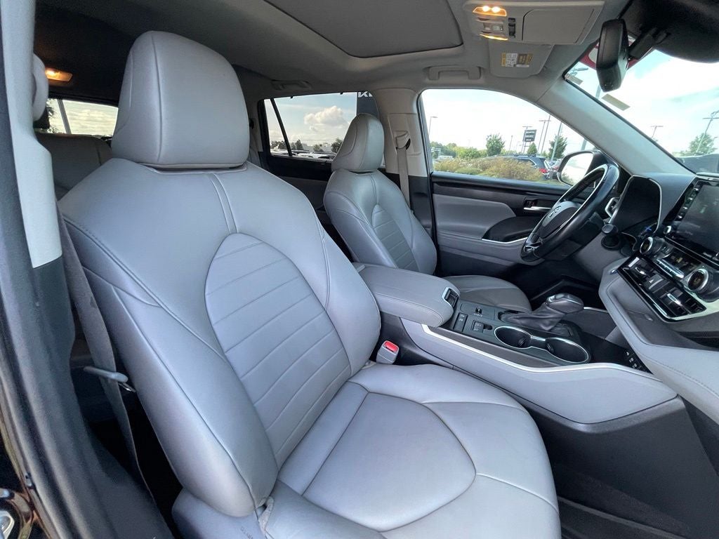 2021 Toyota Highlander Hybrid XLE