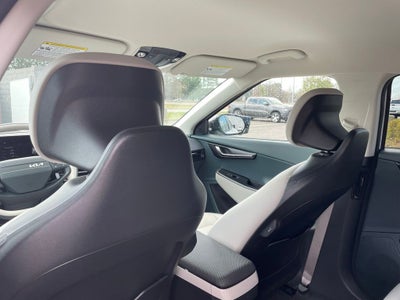 2025 Kia EV6 Wind