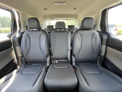 2027 Kia Carnival Hybrid LXS
